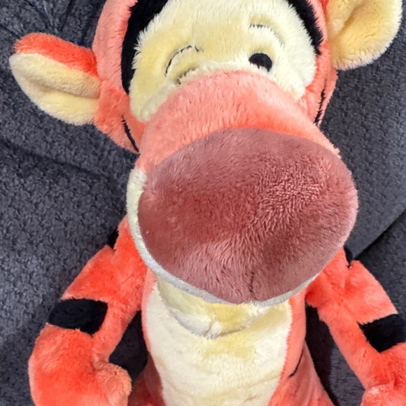 Disney Tigger Plush in Orange and Yellow - Picture 5 of 7